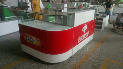 洛阳市精品展示柜台 玻璃柜、珠宝展柜与智能手机柜的高清图鉴与细节解析
